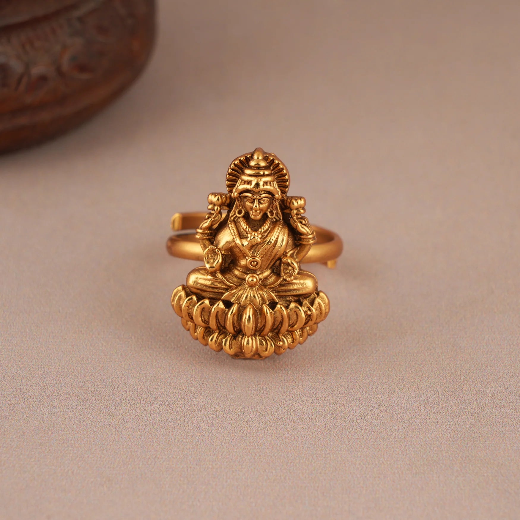 Maa Laxmi Sarvasvi Antique Ring
