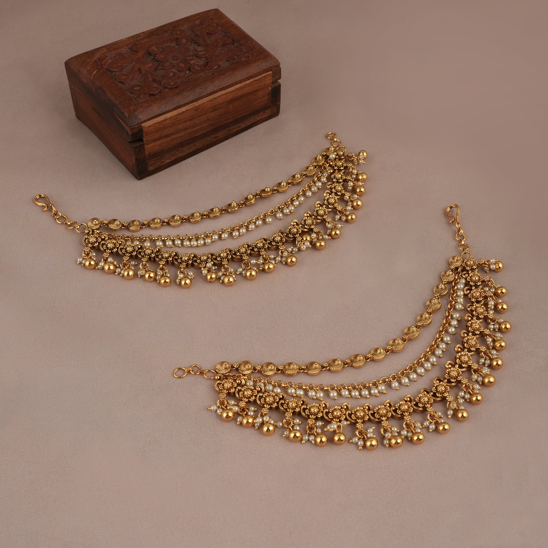 Beautiful pearl antique gold 3 layer kanoti for women