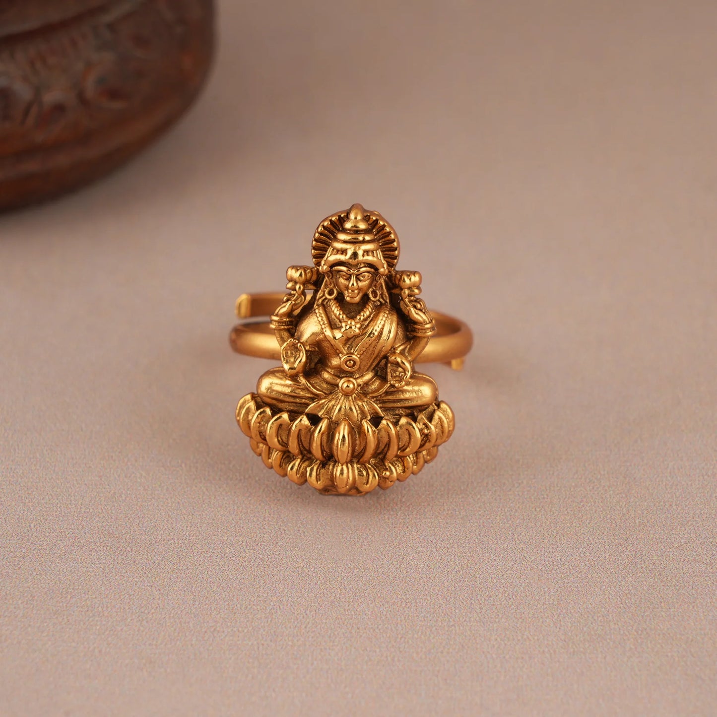 Maa Laxmi Sarvasvi Antique Ring