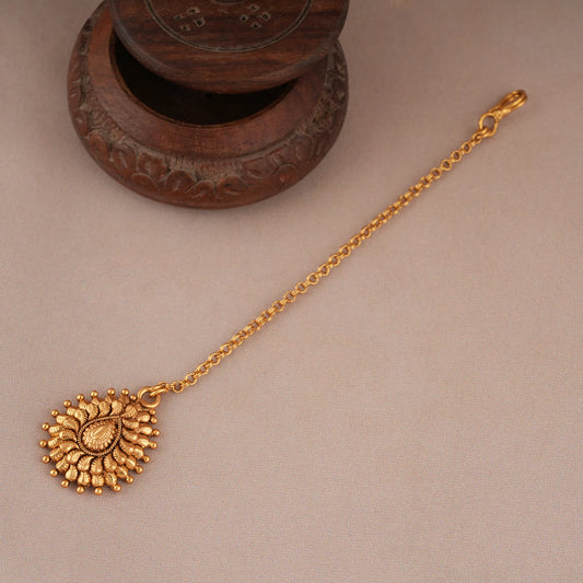 Cute Antique Gold Pear Shaped Maangtika