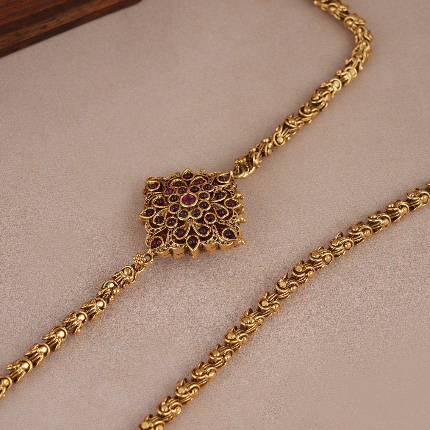 Antique gold plated side brooch reversible chain for women