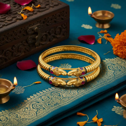 Gaj Bangle Set