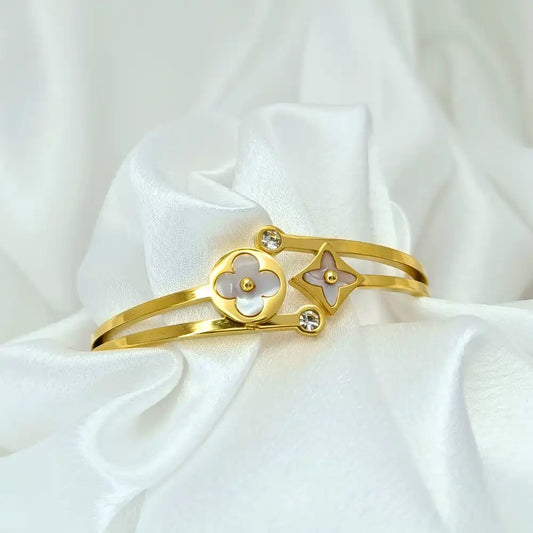 Amazing antique gold green stone bangle set