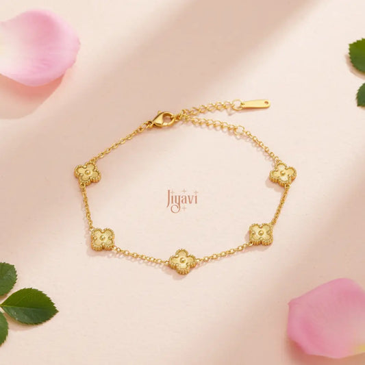 Lucky Clover Charm Bracelet