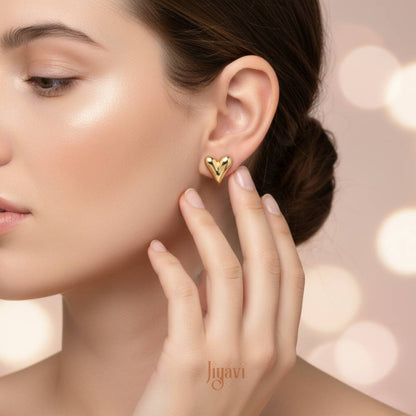 Demi-Fine Sweetheart Stud Earring