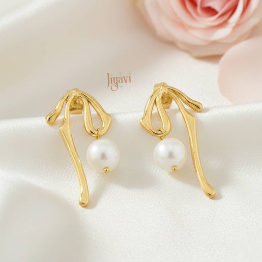 Demi-Fine Lyrical Pearl Drop Earring