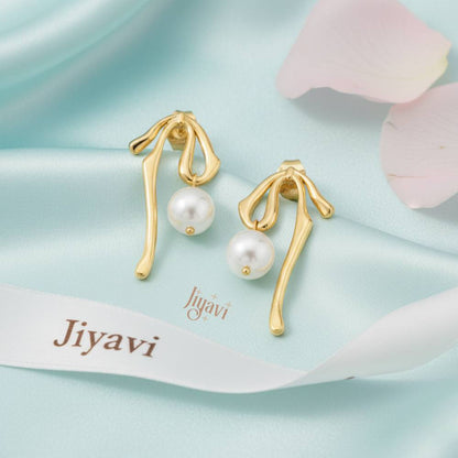 Demi-Fine Lyrical Pearl Drop Earring