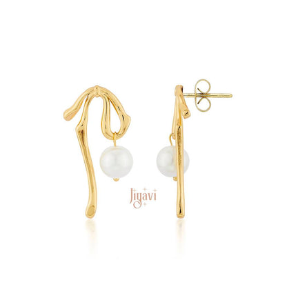 Demi-Fine Lyrical Pearl Drop Earring